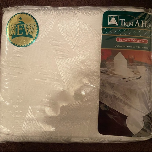 Damask Tablecloth.  60 X 120 in. - Picture 2 of 7